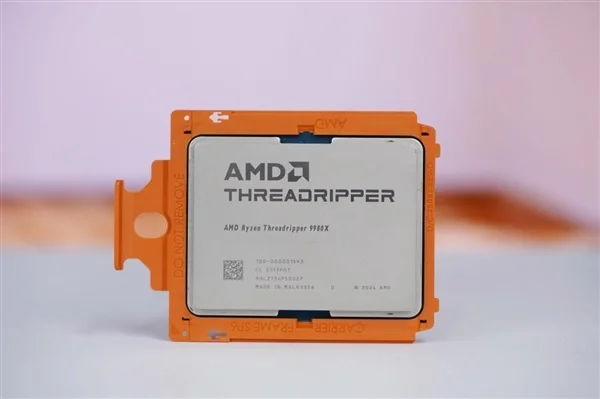 最强桌面CPU！AMD锐龙线程撕裂者9970X/9980X图赏