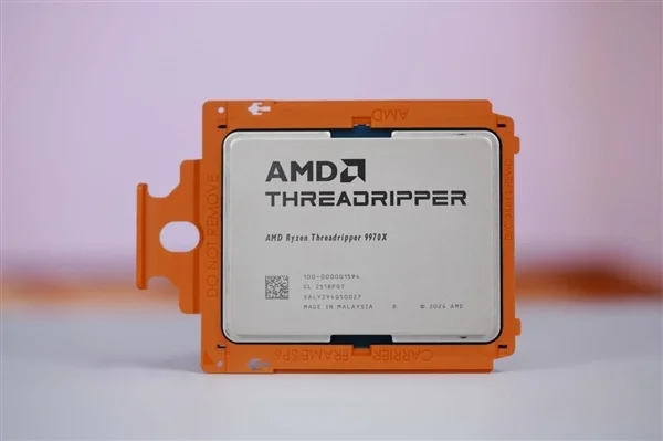 最强桌面CPU！AMD锐龙线程撕裂者9970X/9980X图赏